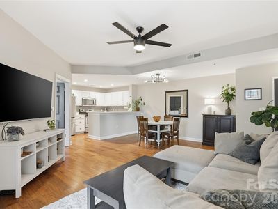 718 Trade St #305, Charlotte, NC, 28202