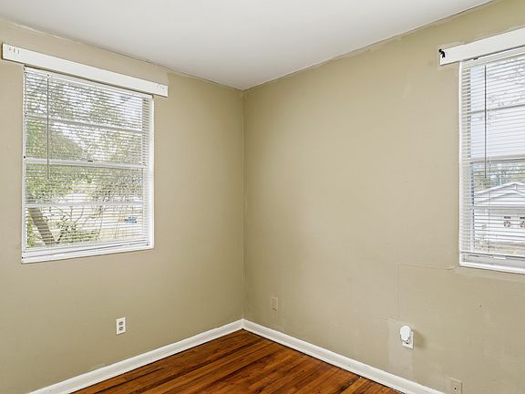 5th image of 11628 Charlie Rd #7