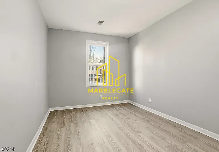 790 S 14th St #11 — Photo 5