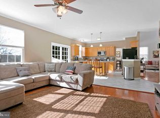 35 Forsythia Ln, Bear, DE 19701
