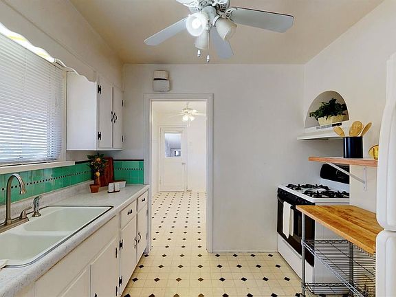 3rd image of 966 Avenue B
