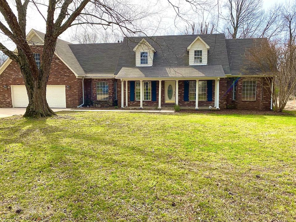 1st image of 300 Hilldale Ln
