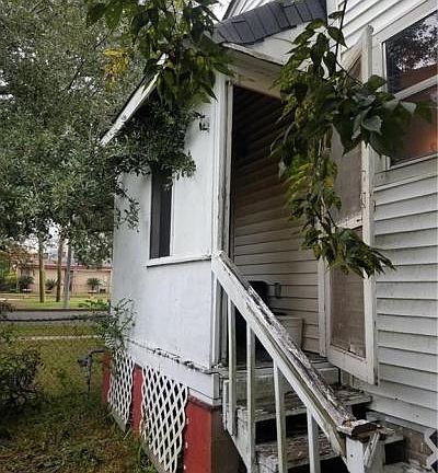 3rd image of 6057 Vermillion Blvd