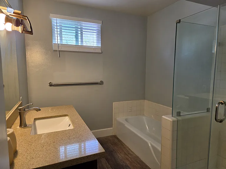 595 W Sierra Madre Blvd #L — Photo 9