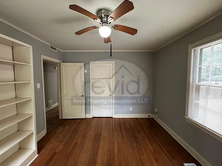 705 S Graham St — Photo 9