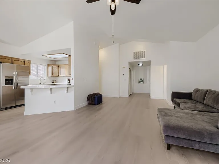 8301 Boseck Dr #232 — Photo 6