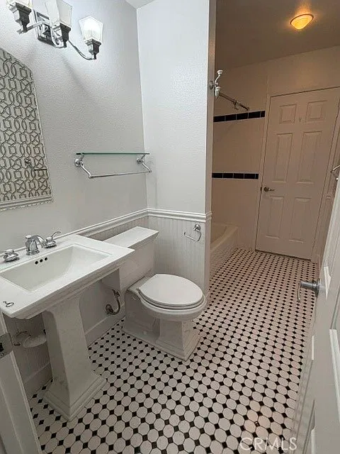 3 bed, 1229 sqft, $3,500 — Photo 3