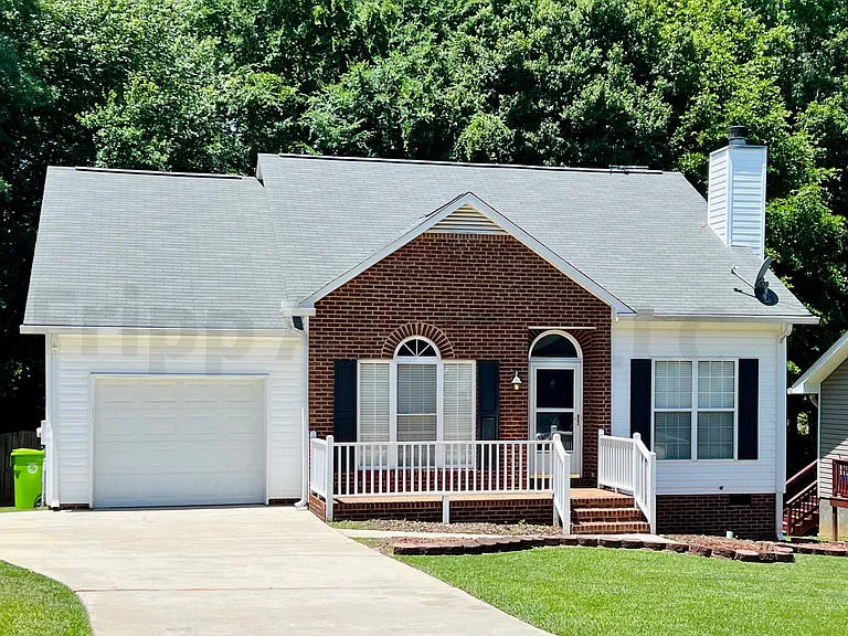 415 Caddis Creek Rd — Photo 1