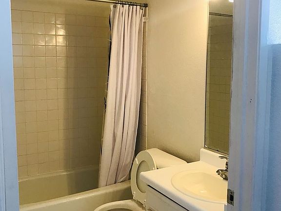 4th image of 2509 Crenshaw Blvd APT 5