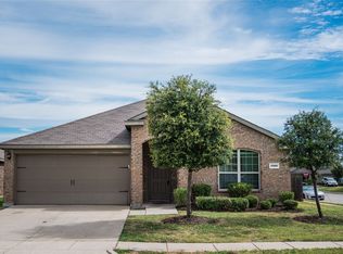 2350 San Marcos Dr, Forney, TX 75126