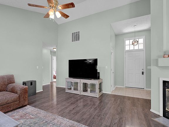 5th image of 1014 Amberfield Ct