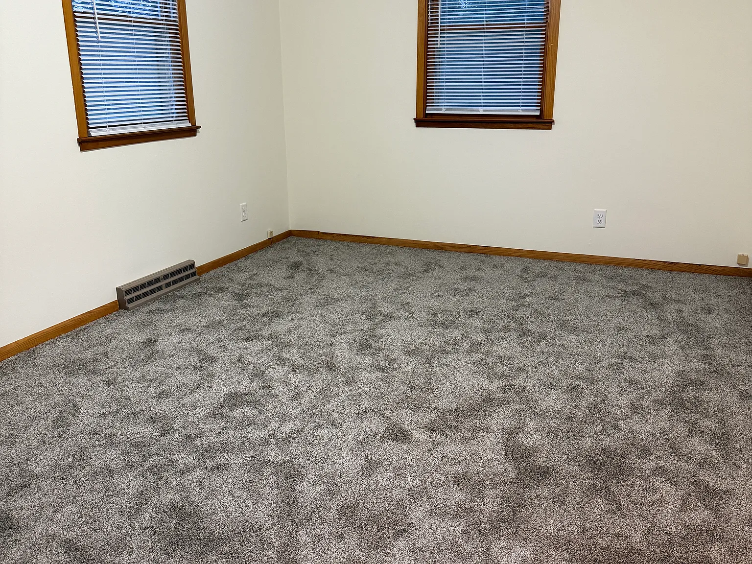 3 bed, 1428 sqft, $1,300 — Photo 4