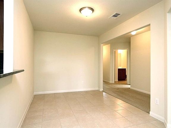 3rd image of 1218 Diamond Drape Dr