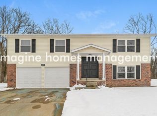 2805 Parc Cheri Ct, Saint Louis, MO 63129