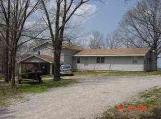 15913 Hillcrest Rd, Licking, MO 65542