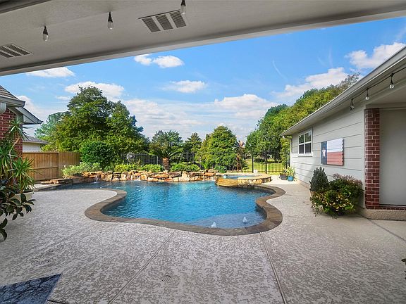 5th image of 8711 Dallam Ct