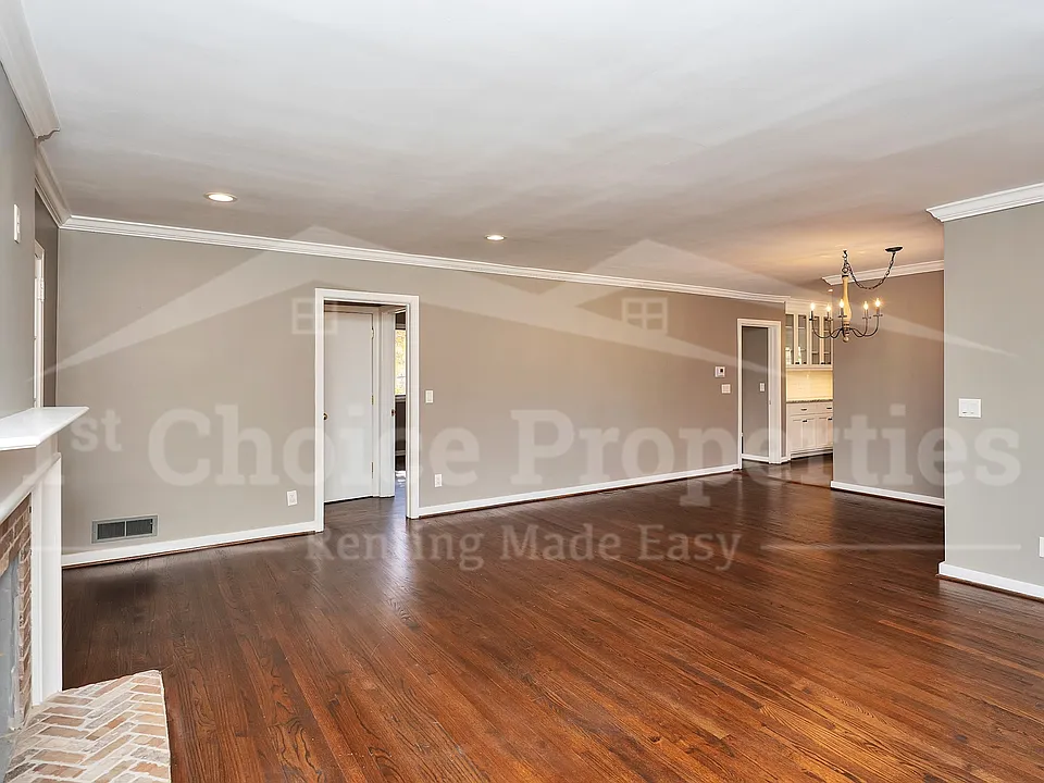 2005 Chestnut Rd