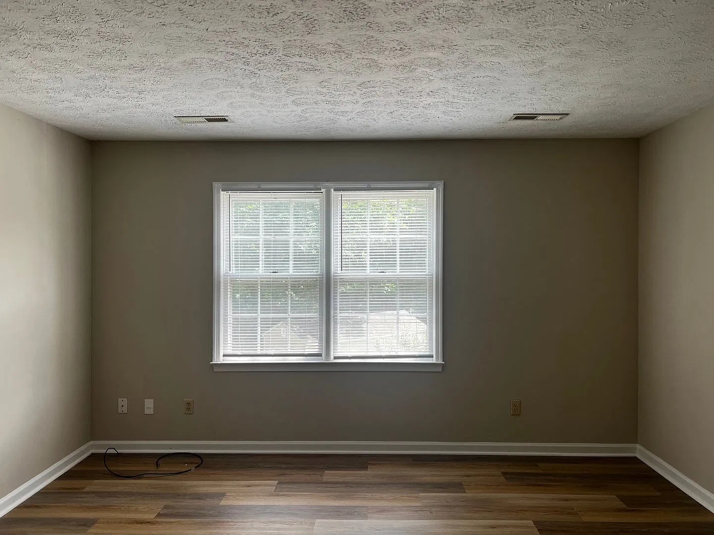 Jefferson Manor Apts — Photo 3