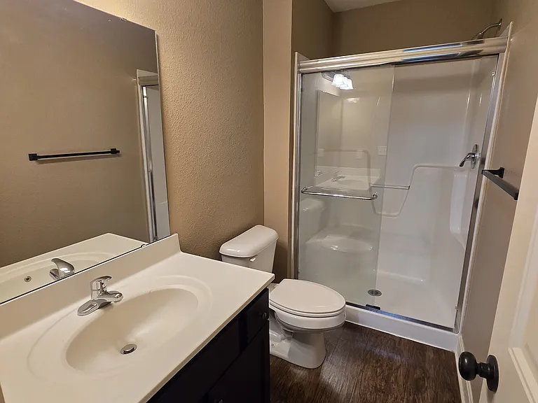 21601 Westover Cir — Photo 33