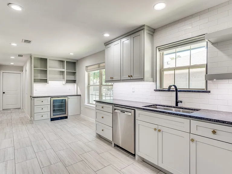 608 Cox Dr — Photo 13