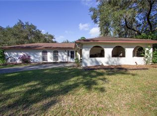 28909 Walker Dr, Wesley Chapel, FL 33544