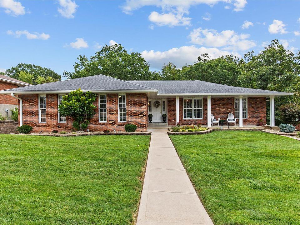 1st image of 5422 Dantonaire Pl