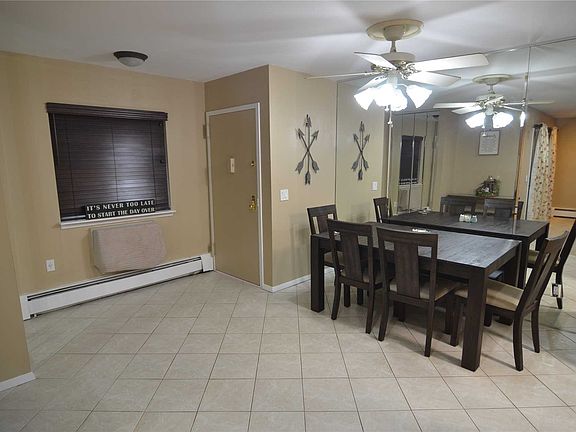 4th image of 69 Richmond Blvd Unit 2A