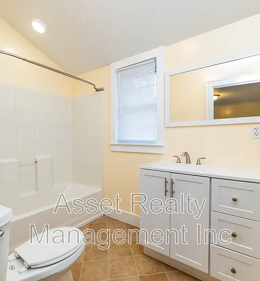 1443 N 4th Ave — Photo 19
