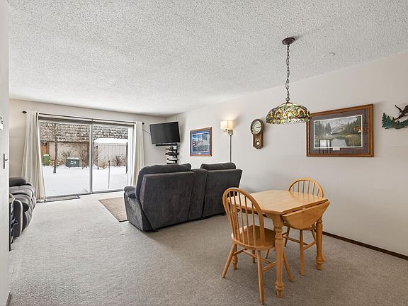 3rd image of 6042 Golden Valley Rd