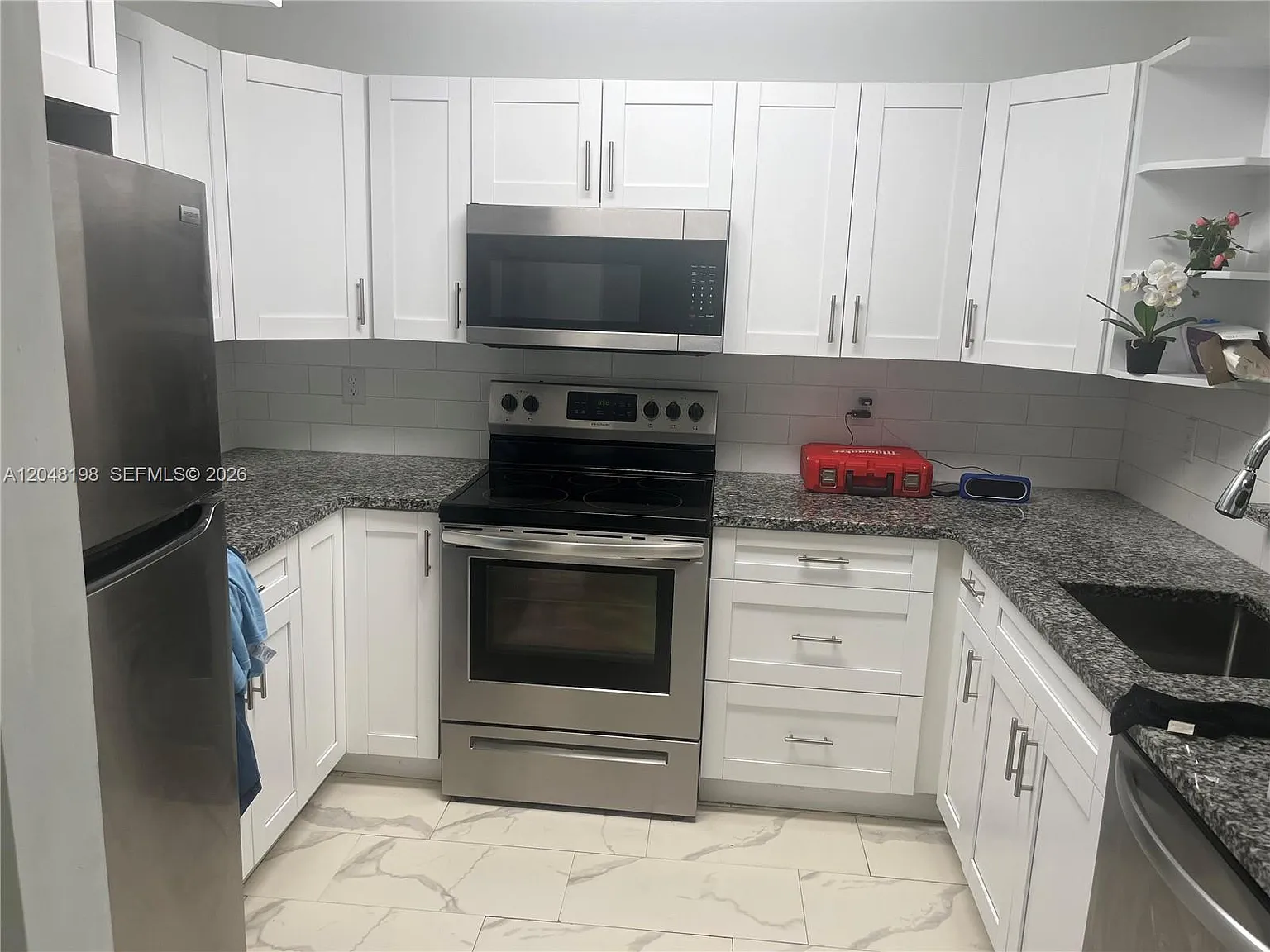Sunrise Towne Preferred 4 — Photo 1