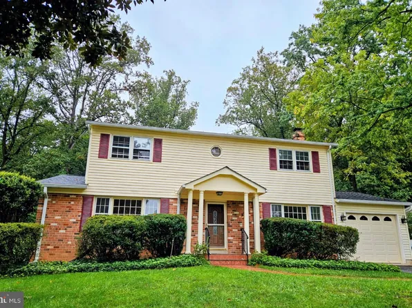 6814 Grey Fox Dr, Springfield, VA 22152