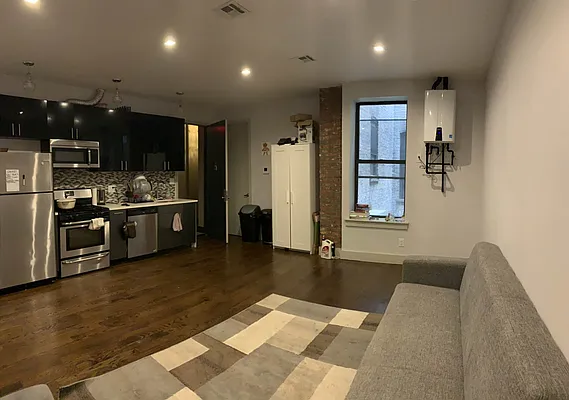 Rented by Bedford And Dean LLC | media 33