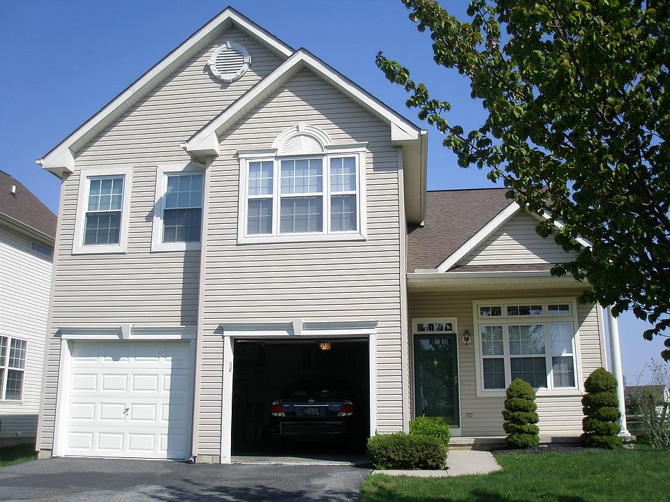 1st image of 52 Maureen Way