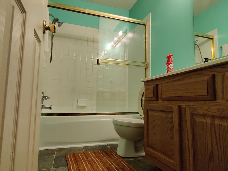 Upstairs bathroom