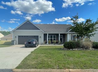 102 Sarah Ln, Lagrange, GA 30241