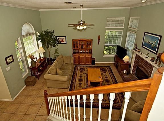3rd image of 6704 Ashglen Pl