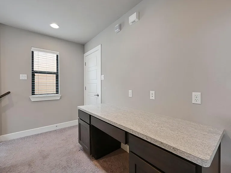2021 Carlson Dr — Photo 15
