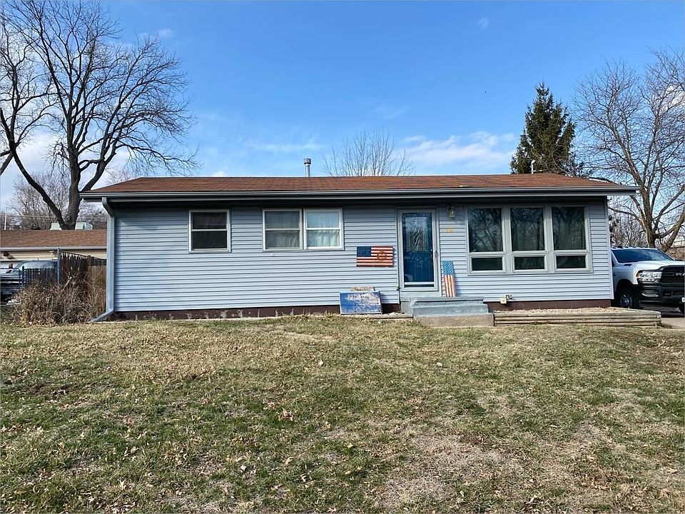 1st image of 19 Arnold Ave