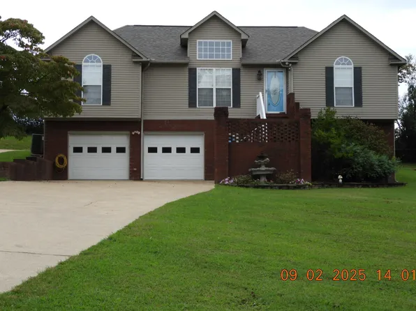 1325 Matthew Ave, Lawrenceburg, TN 38464