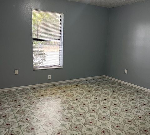 2nd image of 601 Herb Hudson Ct #607