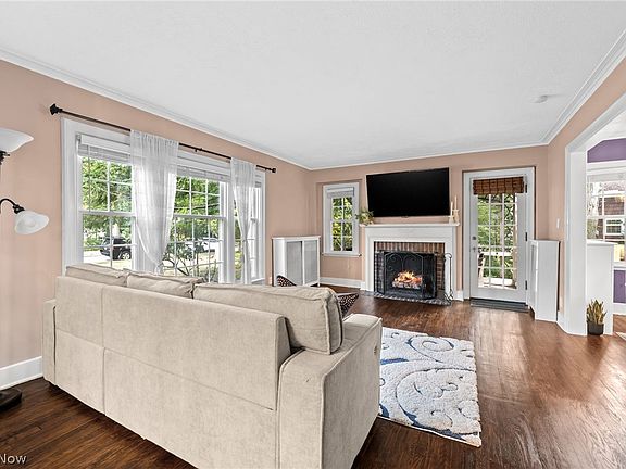4th image of 2031 Temblethurst Rd