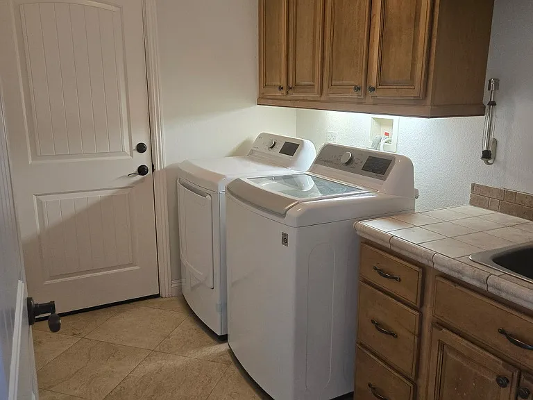 725 Red Cloud Rd — Photo 21