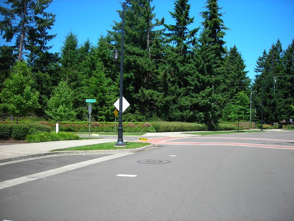 1st image of 8525 Pacific Hwy SE