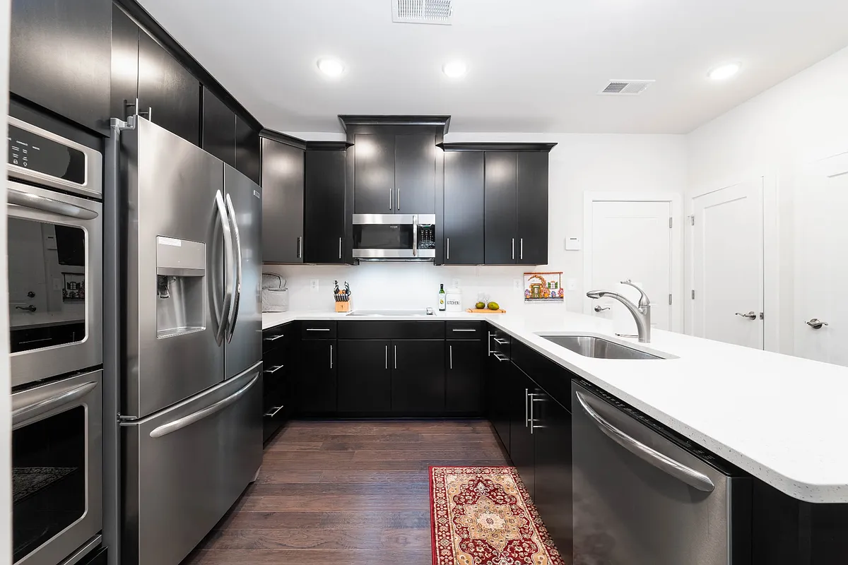 Building Photo - 51 Silverway Dr