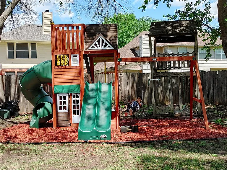 2102 Mikasa Ct — Photo 12