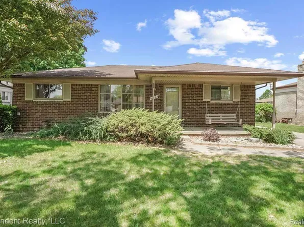 42763 Michigan Dr, Sterling Heights, MI 48313