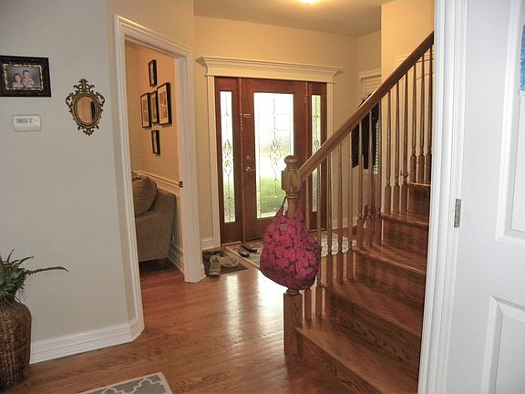 2nd image of 225 W Quincy St