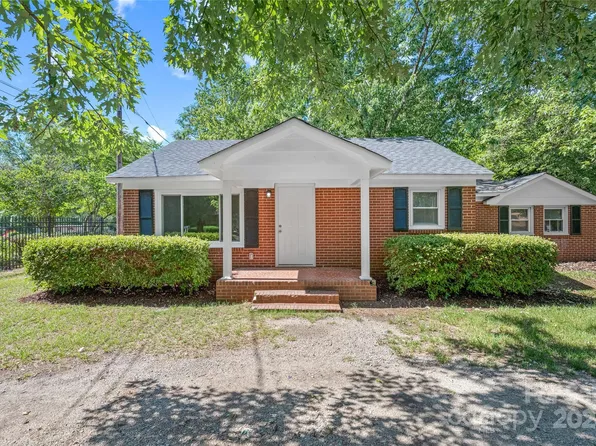 222 Wheat St, Kershaw, SC 29067