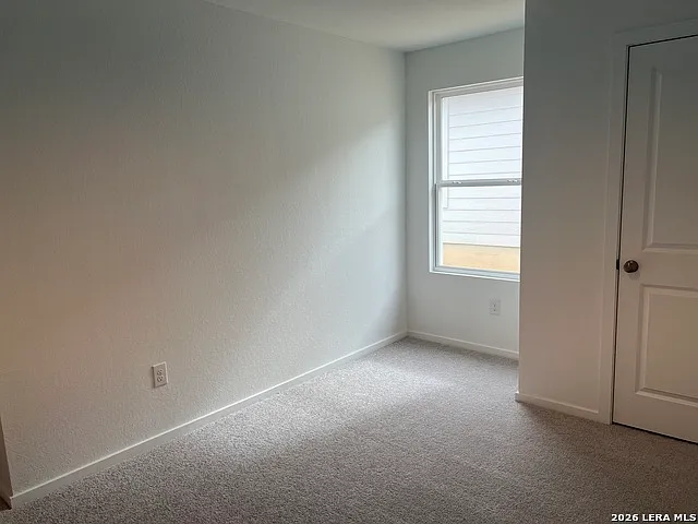 523 Layne Overlook — Photo 8