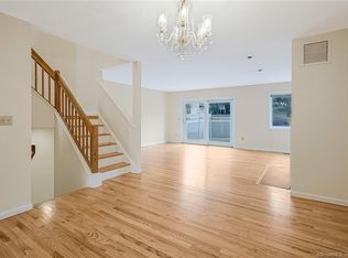 12 Boulevard Dr #15-106, Danbury, CT 06810